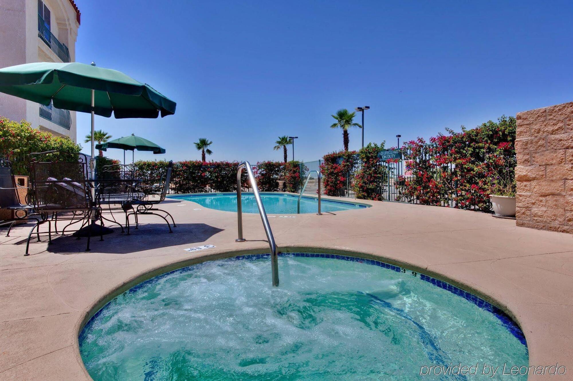 Hampton Inn By Hilton Calexico Exterior photo