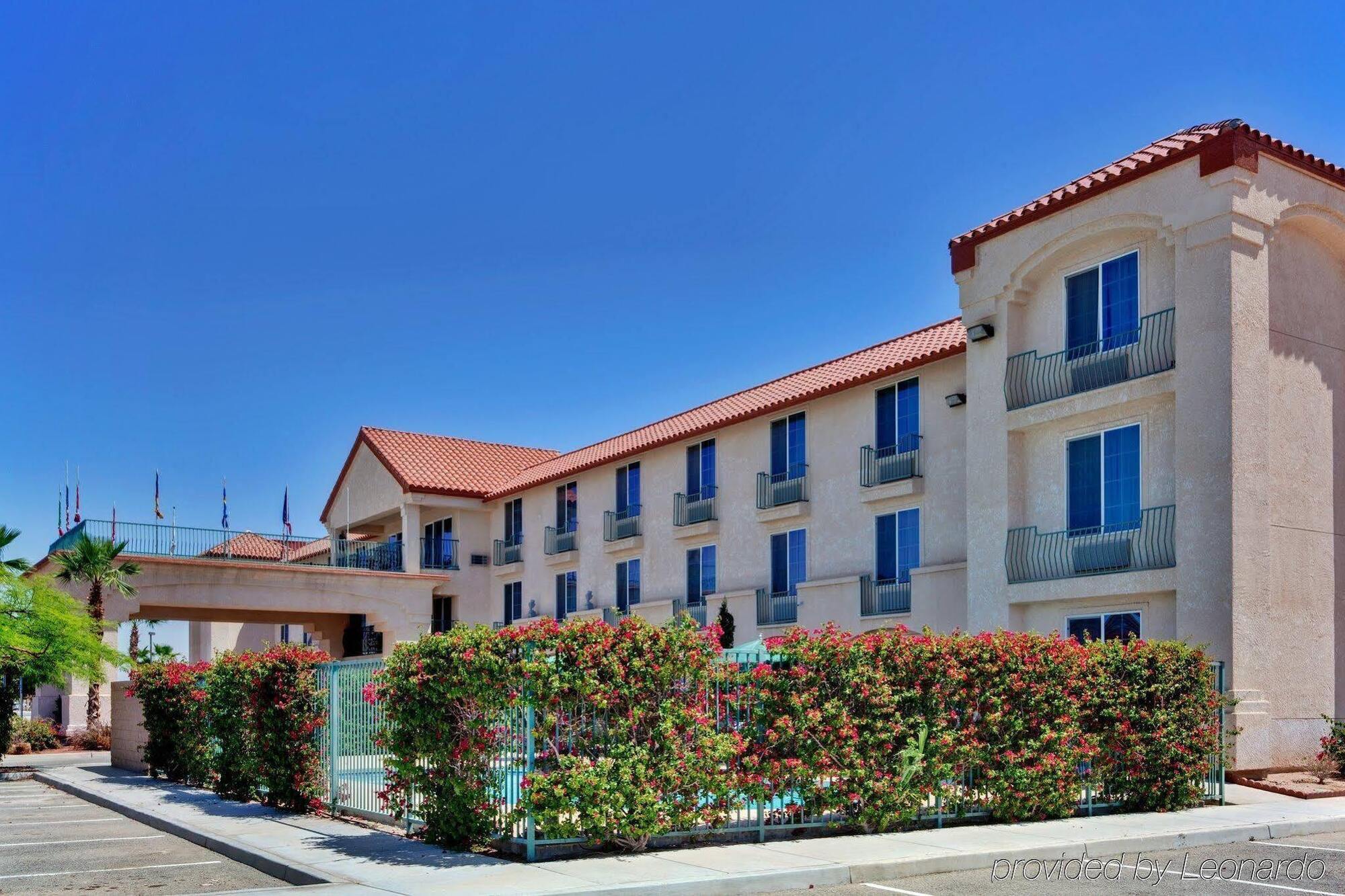 Hampton Inn By Hilton Calexico Exterior photo